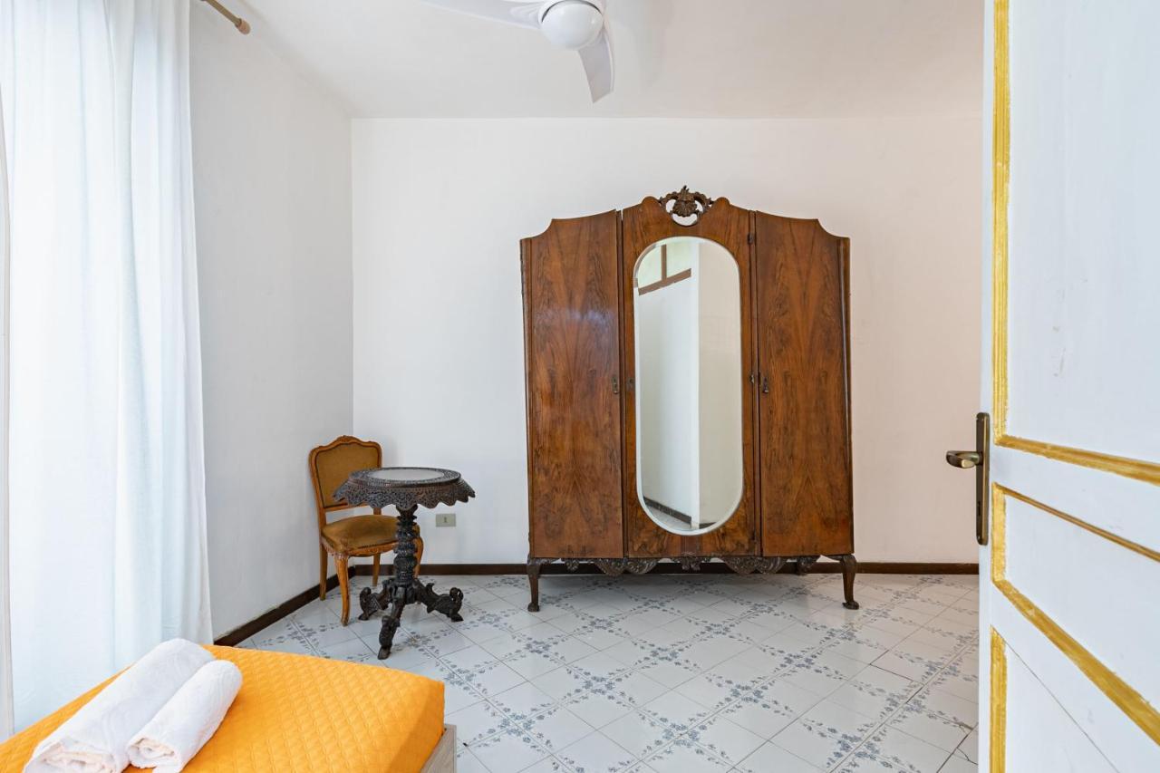 Piazza Pretoria & Quattro Canti Roomy Flats With Balconies Palermo Bagian luar foto