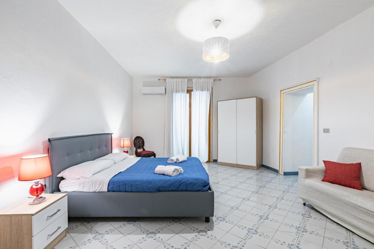 Piazza Pretoria & Quattro Canti Roomy Flats With Balconies Palermo Bagian luar foto