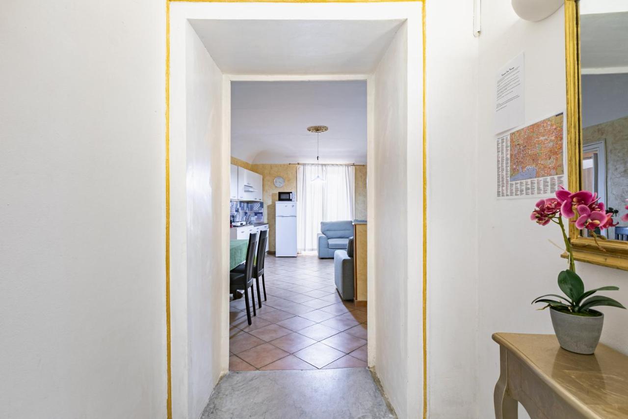 Piazza Pretoria & Quattro Canti Roomy Flats With Balconies Palermo Bagian luar foto