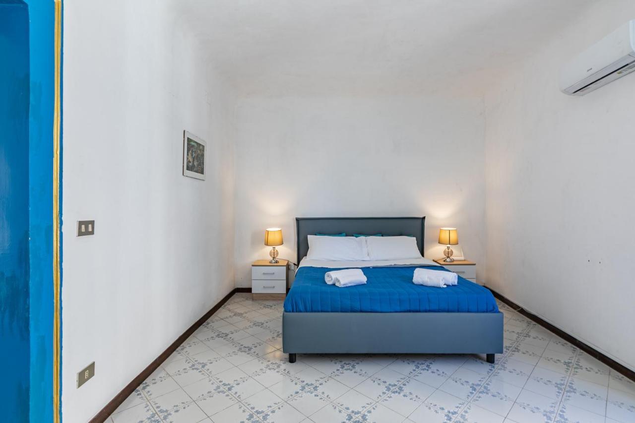 Piazza Pretoria & Quattro Canti Roomy Flats With Balconies Palermo Bagian luar foto